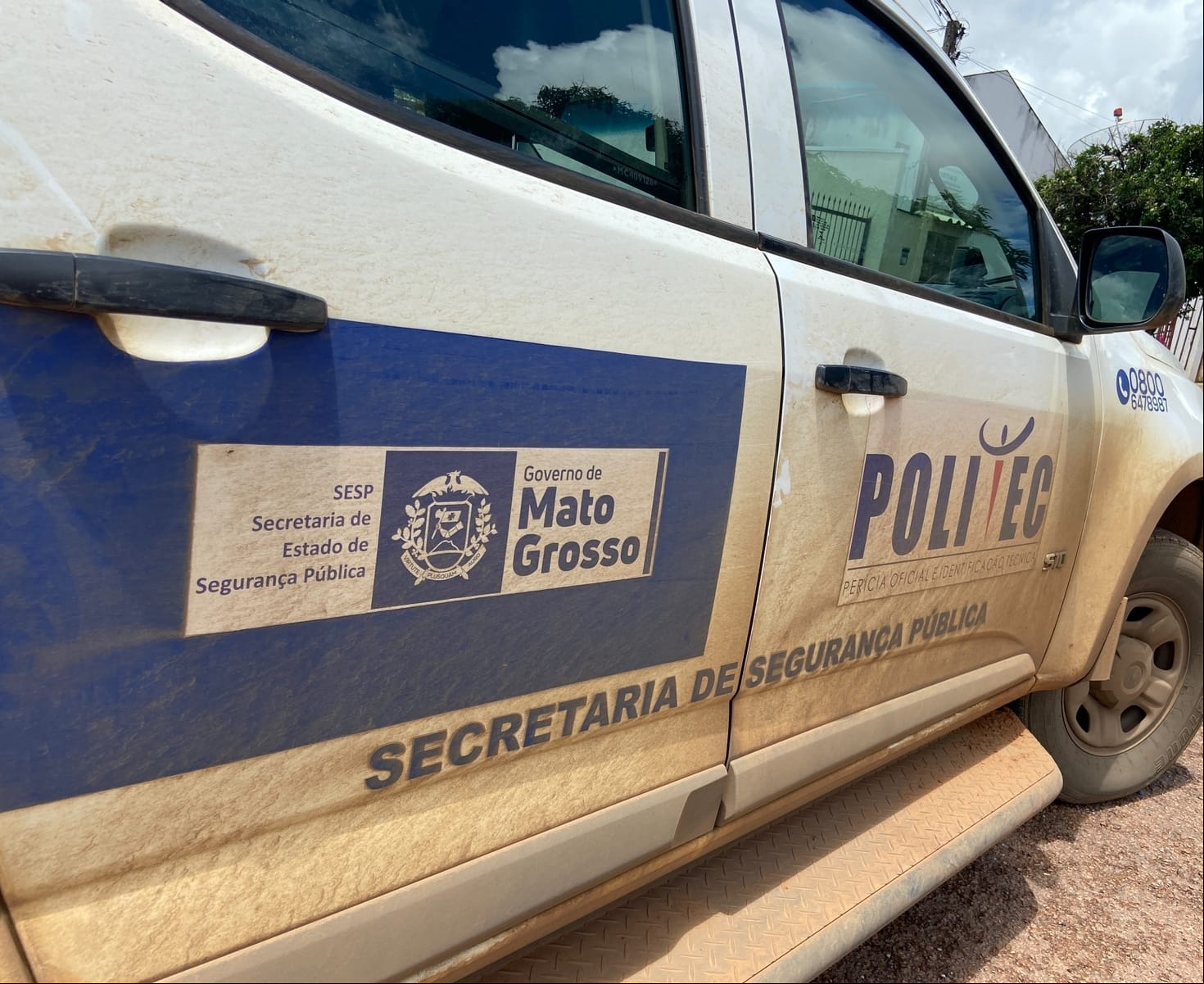 Homem é encontrado morto pelo pai dois dias após deixar a cadeia em MT