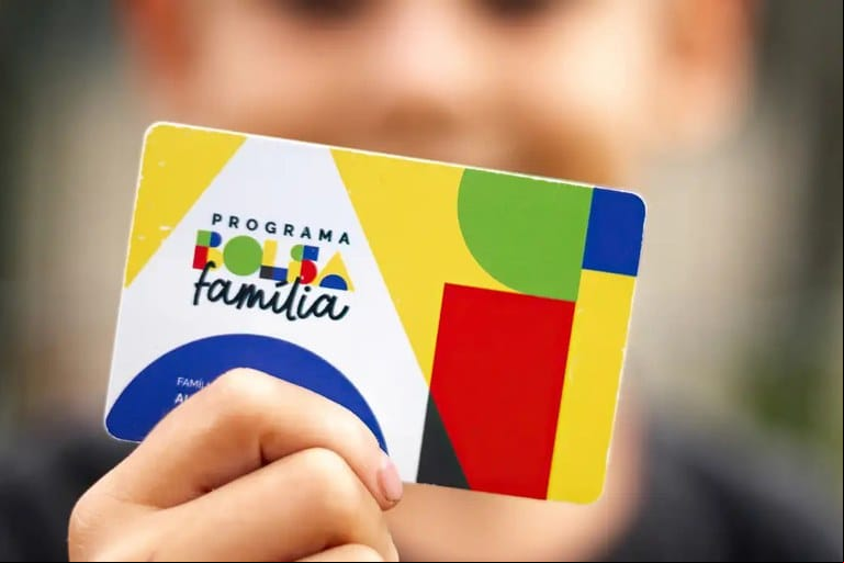 Caixa Econômica começa a pagar Bolsa Família de maio nesta terça-feira