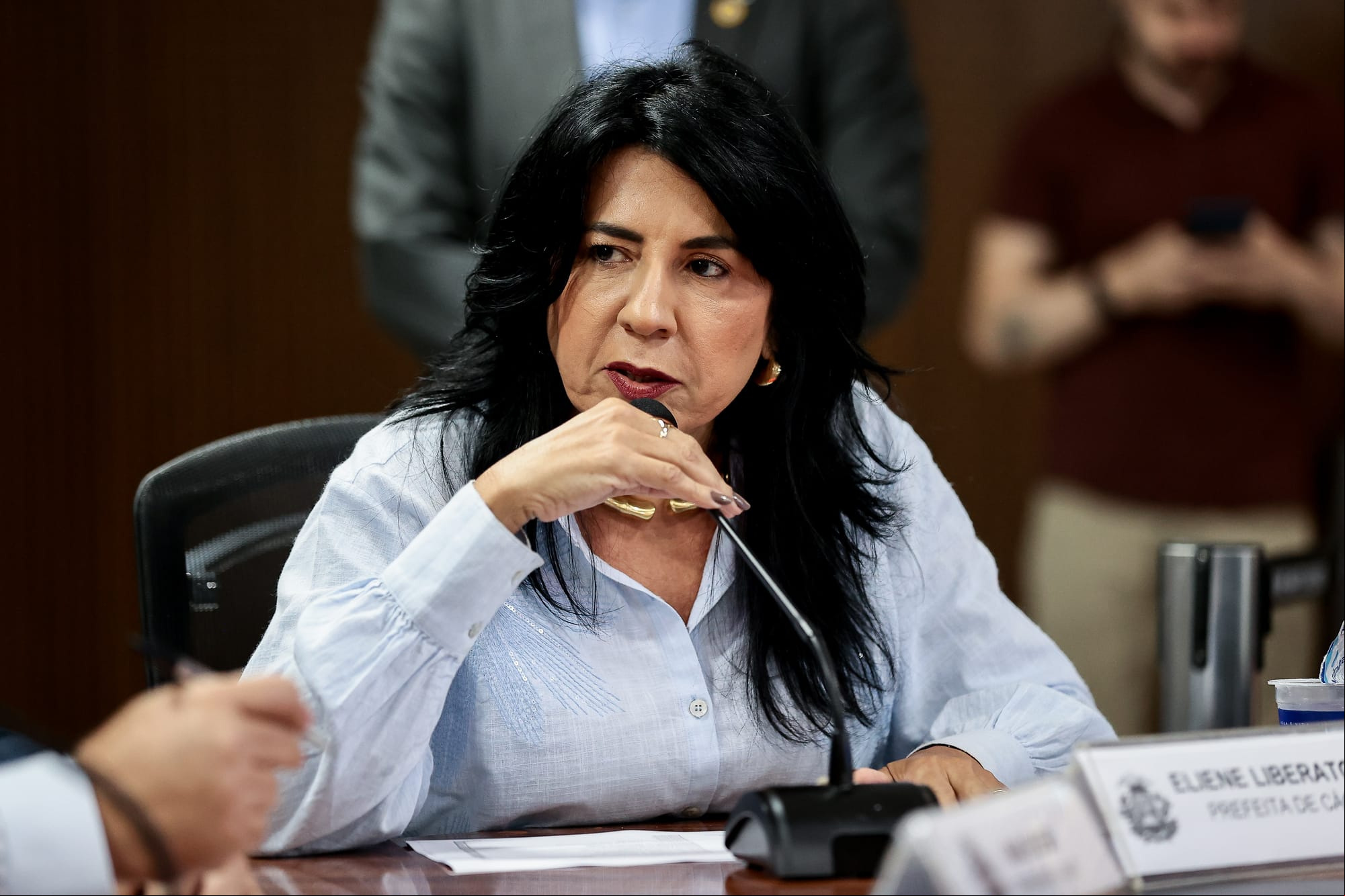 Justiça mantém suspenso aumento salarial de 42% para prefeita, vice e vereadores