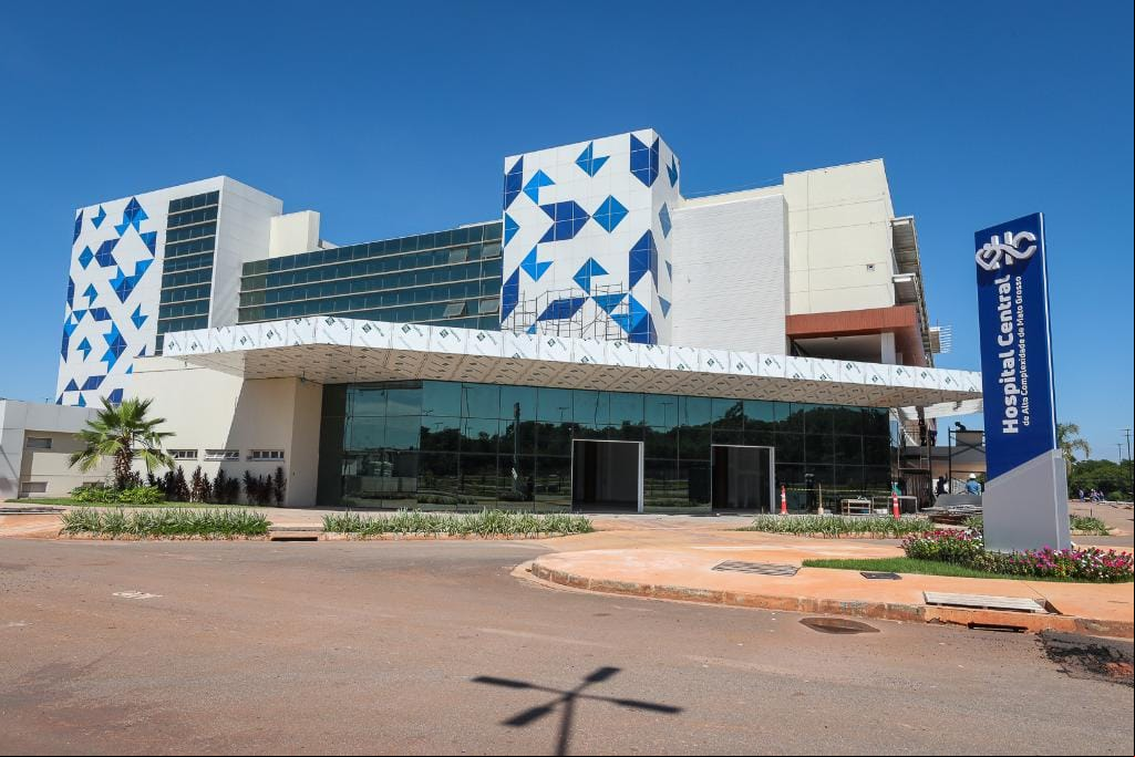 Governo de MT constrói seis grandes hospitais para fazer a saúde funcionar