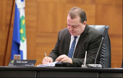 Assembleia amplia fiscalização, transparência e valorização do servidor