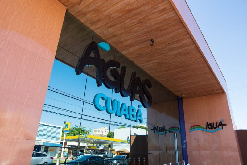 Justiça condena Águas Cuiabá a pagar R$ 7 mil por cortar água de residência com paciente em home care