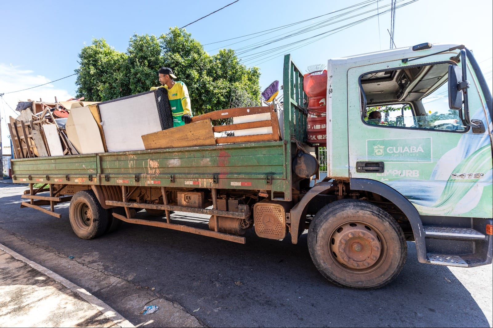 Dezenove pontos serão atendidos pelo mutirão Cata-treco em Cuiabá; veja calendário