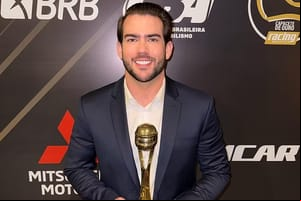 Piloto cuiabano, Ernani Kuhn brilha no automobilismo nacional