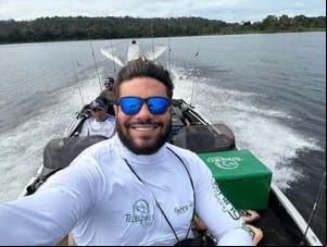 Henrique e Juliano curtem Carnaval no Teles Pires, em Mato Grosso