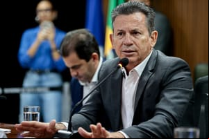 Mendes vai ao STF contra lei que dá transporte gratuito a professores