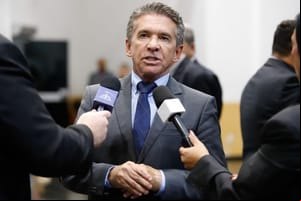Presidente do TCE aponta irregularidades e elogia  Abilio e Flávia por retirada de radares