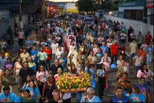 Prefeita assina ordem de serviço para reforma e revitalização da igreja Nossa Senhora da Guia