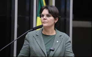 Deputada de MT denuncia  roubo a aposentados e protocola pedido de MI na Câmara