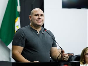 Abílio quer fim dos 'feriadões' em escolas municipais: “servidor público não pode ter privilégio”