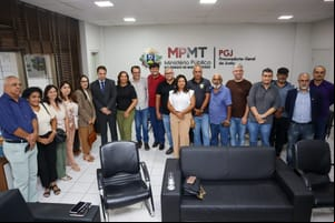 Sindicatos buscam respaldo junto aos Poderes para data-base e índice de reajuste de servidores