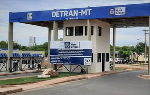 Ex-diretor do Detran e mais três são condenados por esquema de adulteração de documentos