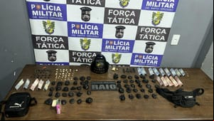 Força Tática e Raio apreendem 132 porções de drogas e prendem dupla por tráfico em Rondonópolis