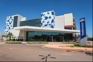 Governo de MT constrói seis grandes hospitais para fazer a saúde funcionar