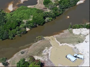 Garimpo ilegal ameaça abastecimento de água de 50 mil habitantes em Mato Grosso