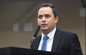 Quem Estuda, Luta: O Direito como Caminho de Transformação Social