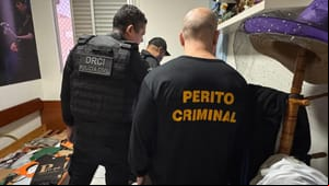 PC cumpre mandados em operação de combate à pornografia infantil em MT
