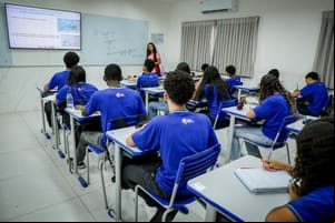 Mato Grosso implanta mais 25 escolas cívico militares após consulta com pais e estudantes; lista