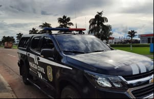 PC faz operação contra falso delegado que extorquiu R$ 70 mil de homem que enviou 'nudes' a menor