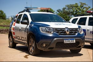 PM chega no momento exato e salva mulher que era enforcada pelo marido em Cuiabá