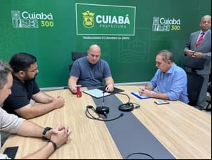 Vereador vê “malandragem dos bancos” para endividar servidores e quer suspender consignados