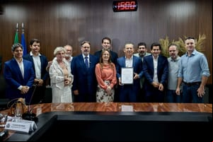 Governador assina contrato com Hospital Geral e amplia em 75% procedimentos ofertados pelo SUS