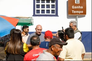 Via em frente ao Ganha Tempo é incluída na realocação dos comerciantes ambulantes