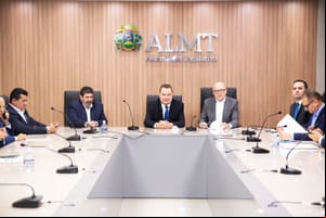 AL aprova limite de até 35% em desconto de empréstimos consignados na folha dos servidores