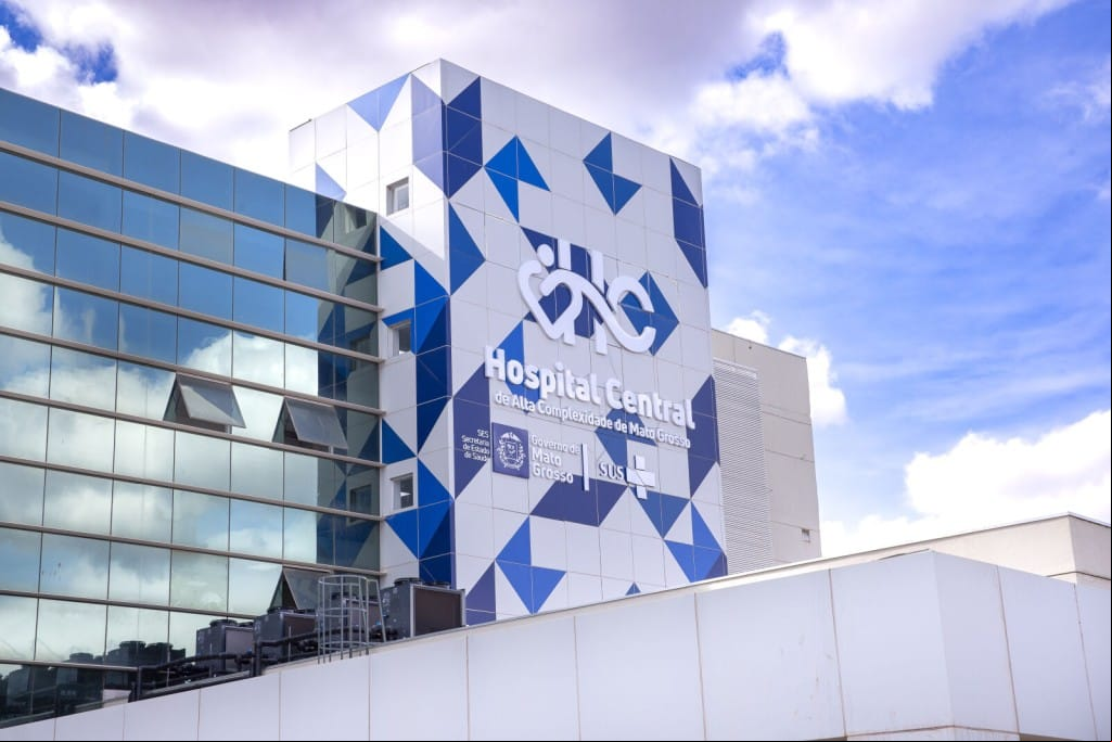 TCE dá 30 dias para SES corrigir falhas em minuta contratual com Hospital Albert Einstein